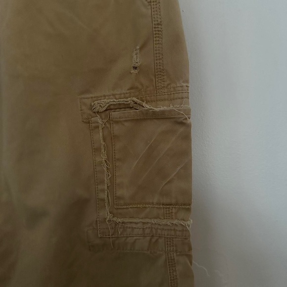 Old Navy tan beige cargo pants - Picture 3 of 8